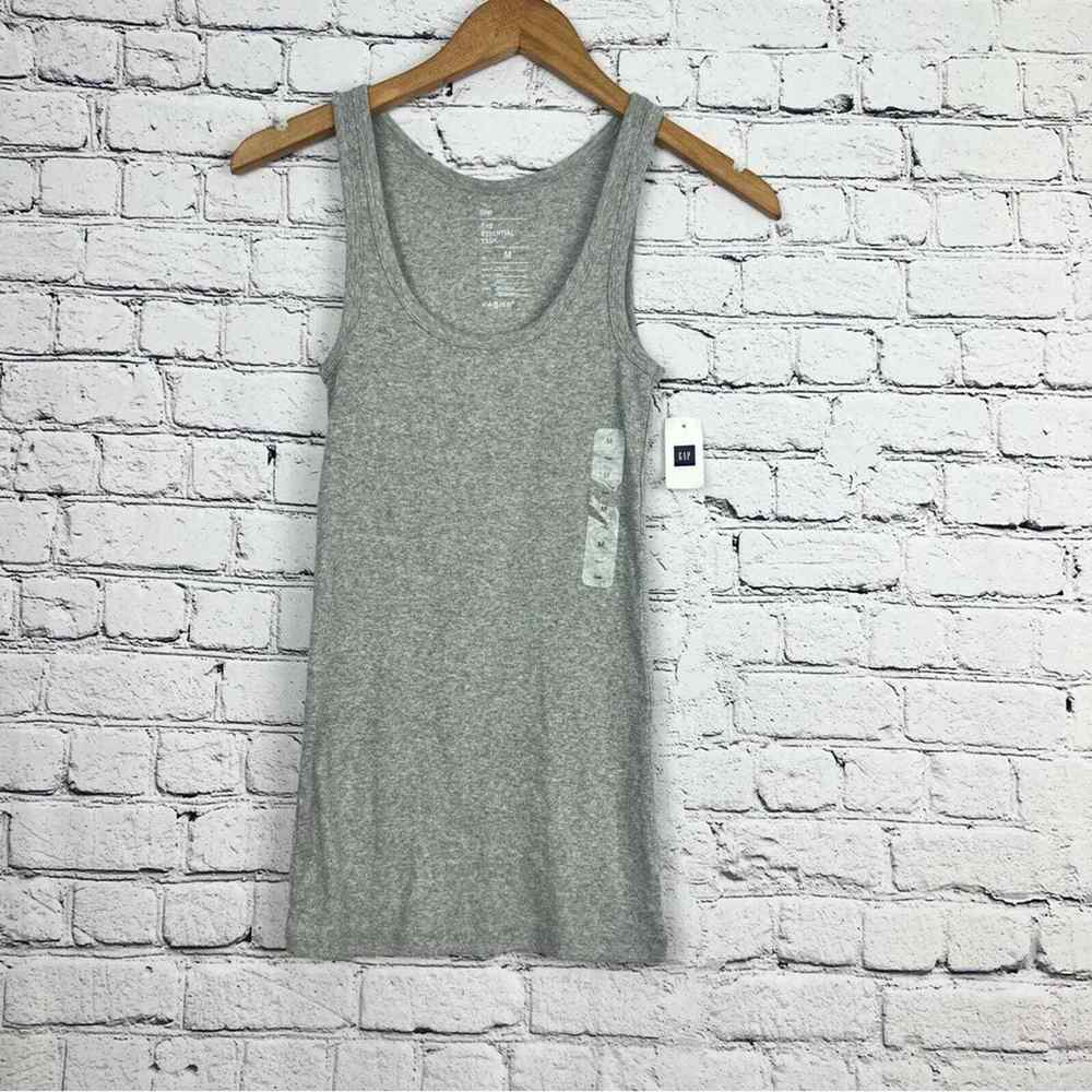 Gap Essential Gray Tank Top Size Medium NWT